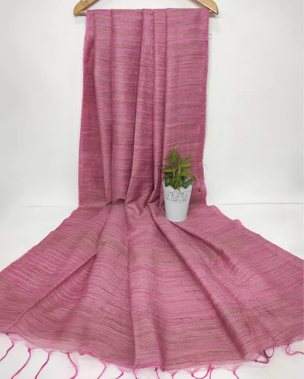 Mesmerizing_Bansbara_Tussar_Silk_Handloom_Pink_Saree