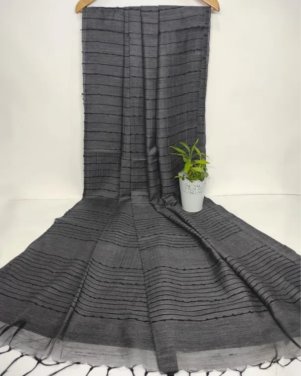 Serene_Bansbara_Tussar_Silk_Handloom_Black_Saree