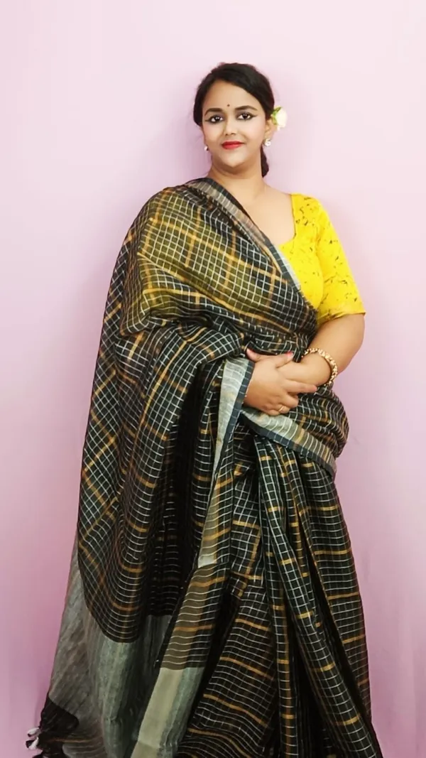 Pure_Linen_Check_Design_Handloom_Black_Saree