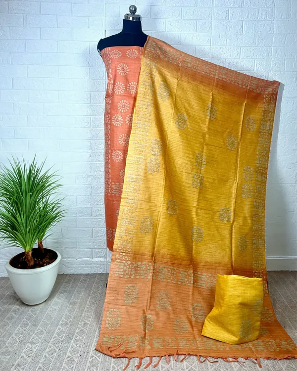 Sunny_Khadi_Cotton_Wax_Batik_Hand_Dyed_Orange_Suit
