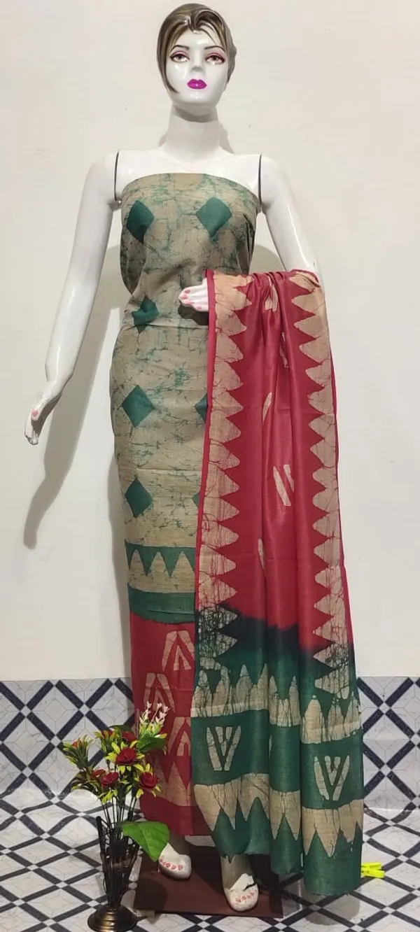 Blushing_Khadi_Cotton_Wax_Batik_Hand_Dyed_Green_Suit