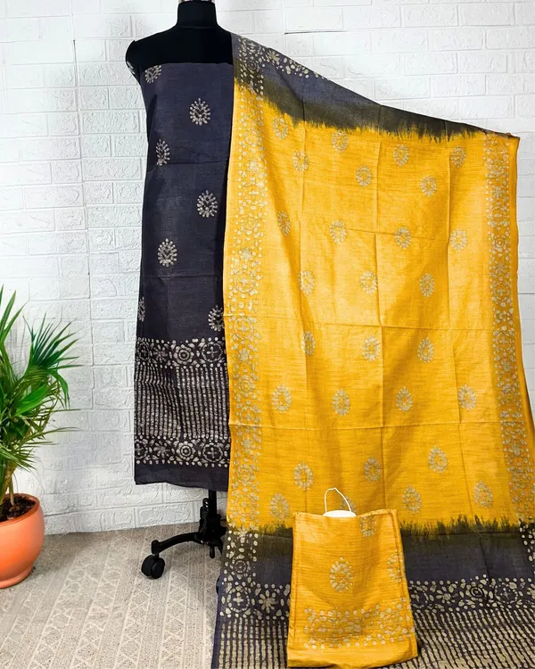 Intriguing_Khadi_Cotton_Wax_Batik_Hand_Dyed_Black_Suit