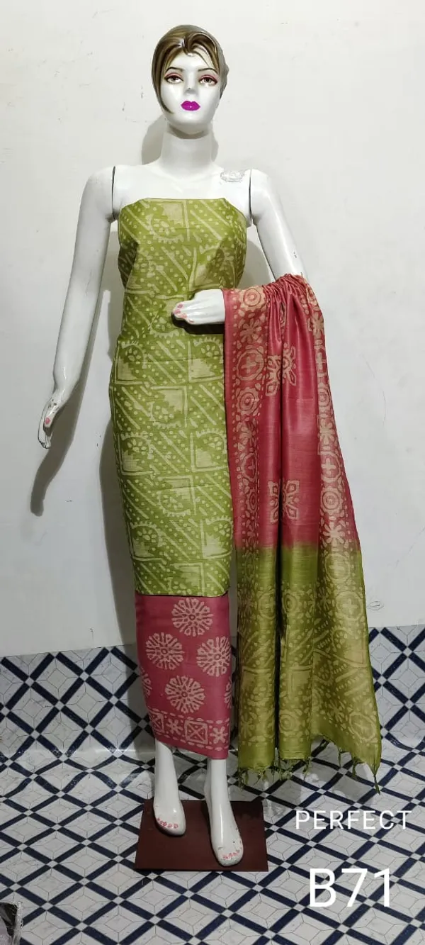 Graceful_Khadi_Cotton_Wax_Batik_Hand_Dyed_Green_Suit