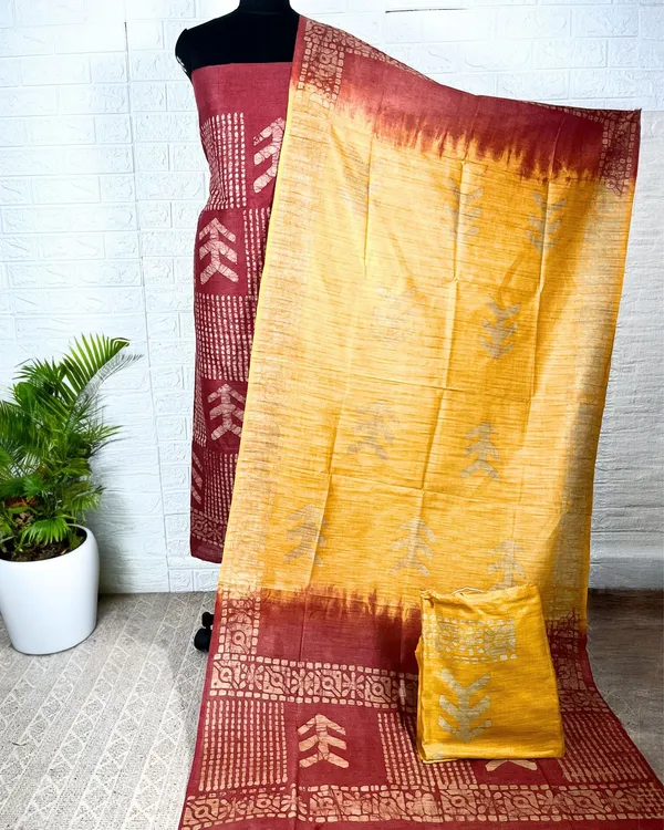 Dazzling_Khadi_Cotton_Wax_Batik_Hand_Dyed_Red_Suit