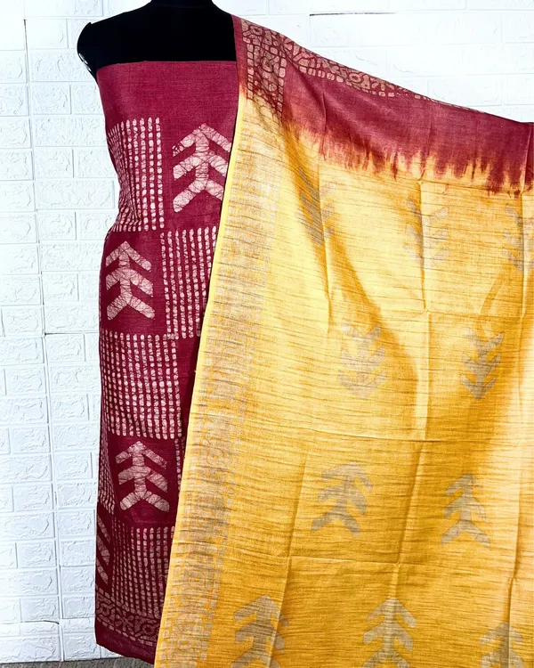 Dazzling_Khadi_Cotton_Wax_Batik_Hand_Dyed_Red_Suit