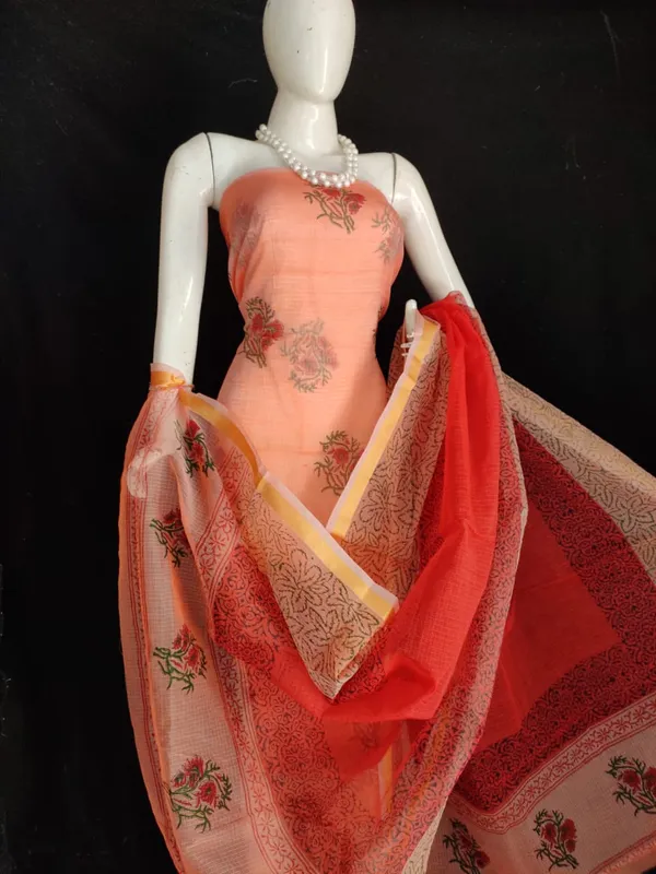 Unique_Kota_Doria_Red_Blockprinted_Suit_(Top+Dupatta+Bottom)