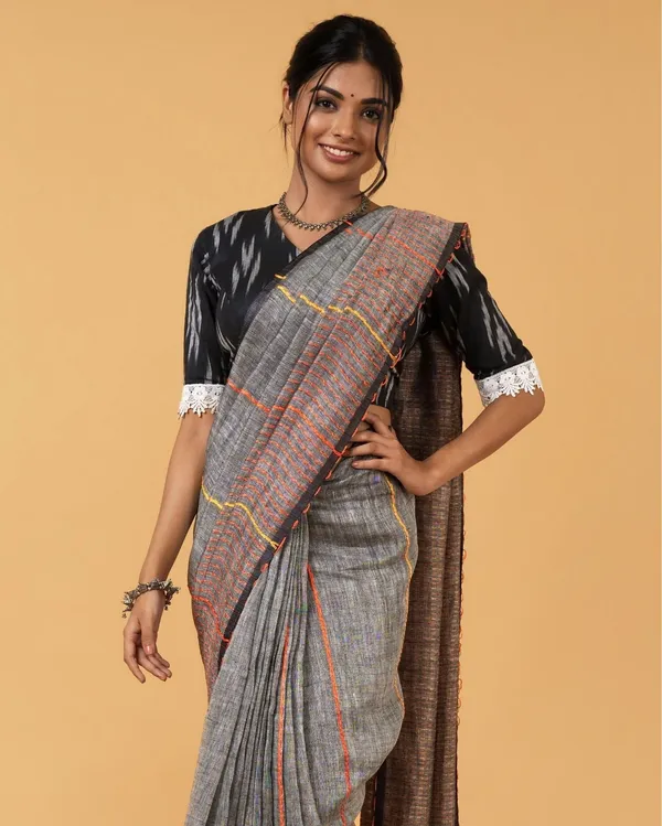 Earthy_Pure_Linen_Kantha_Work_Gray_Saree