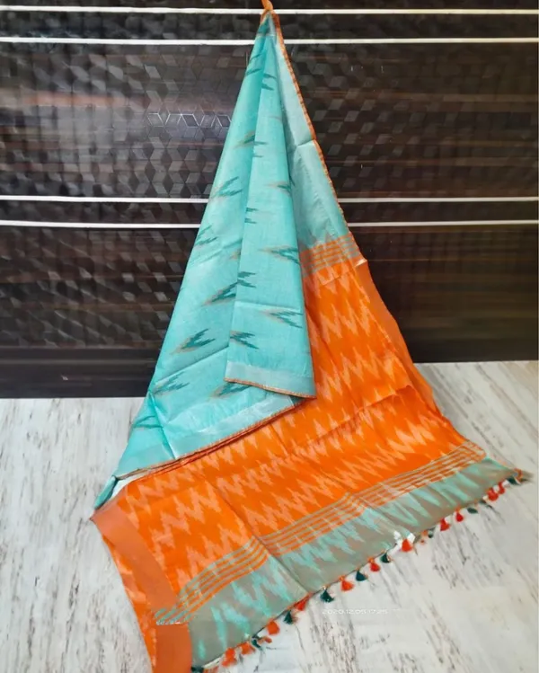 Subtle_Ikkat_Slub_Linen_Handloom_Blue_Saree