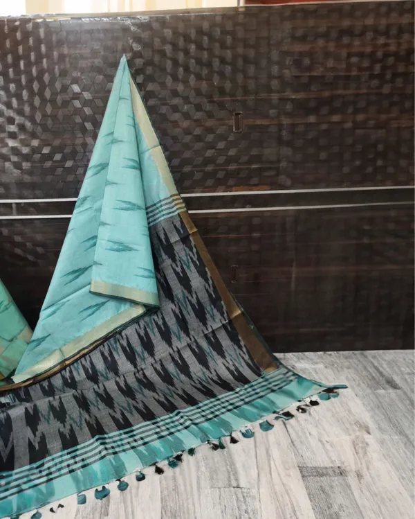 Calm_Ikkat_Slub_Linen_Handloom_Blue_Saree