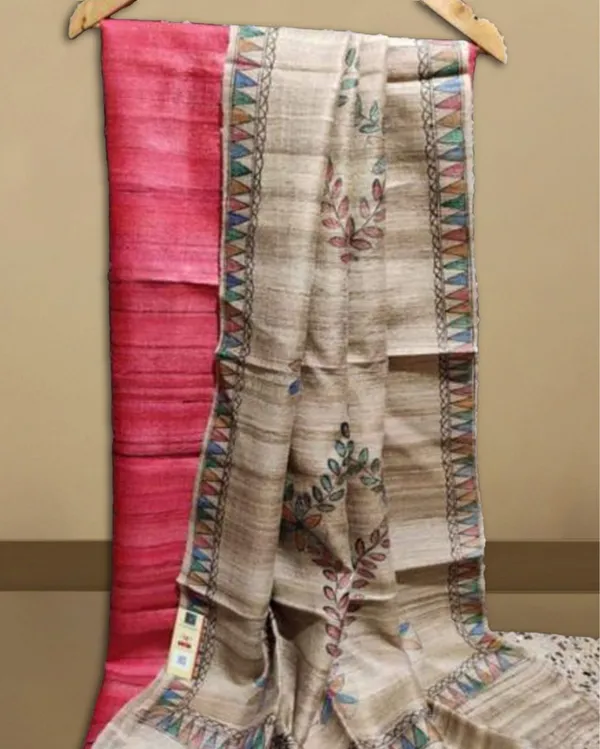Silkmark_Tussar_Beige_Madhubani_Effulgent_Dupatta_&_Red_Top