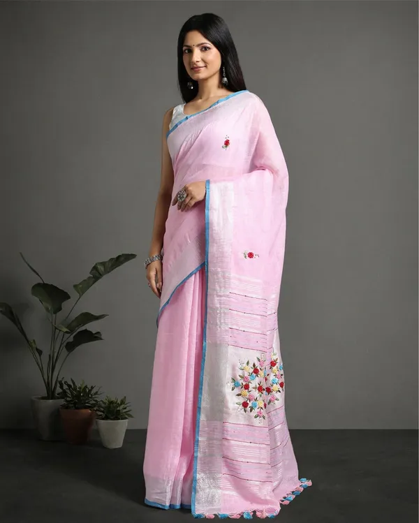 Illuminating_Pure_Linen_Floral_Embroidered_Biege_Saree