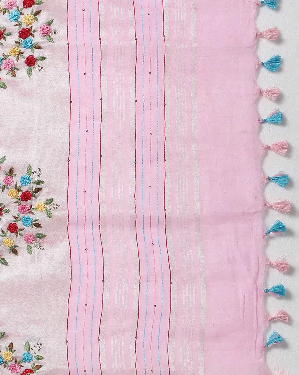 Illuminating_Pure_Linen_Floral_Embroidered_Biege_Saree