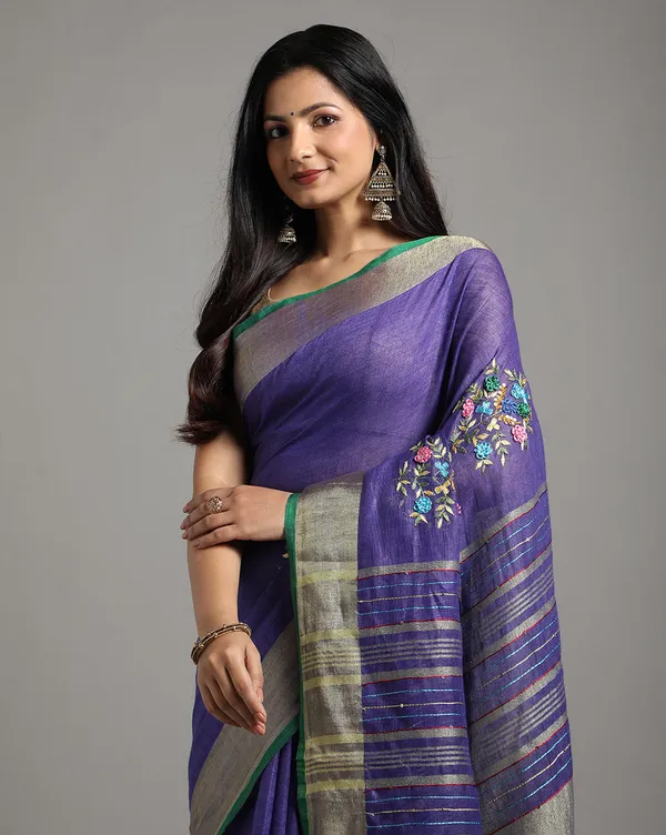 Captivating_Pure_Linen_Floral_Embroidered_Purple_Saree