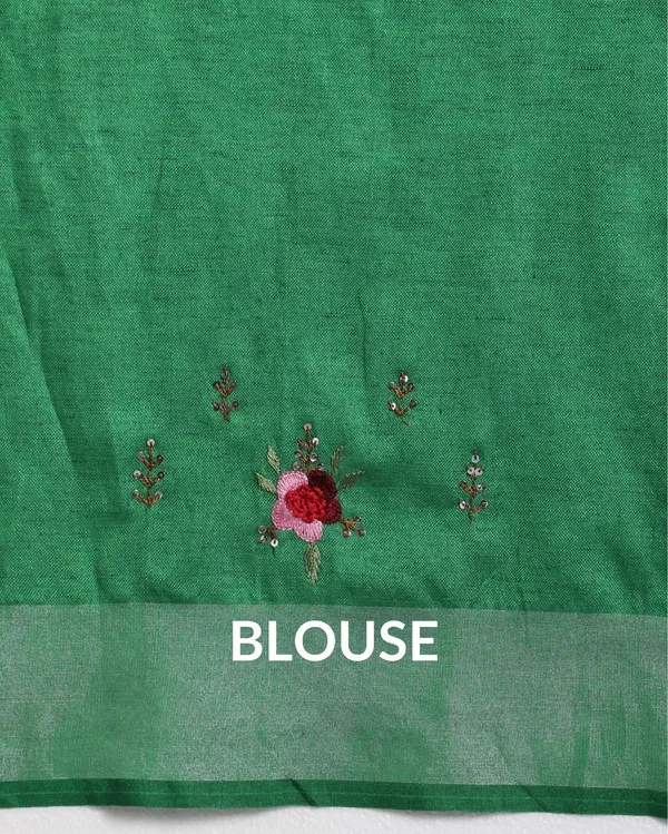 Decorous_Pure_Linen_Floral_Embroidered_Blue_Saree