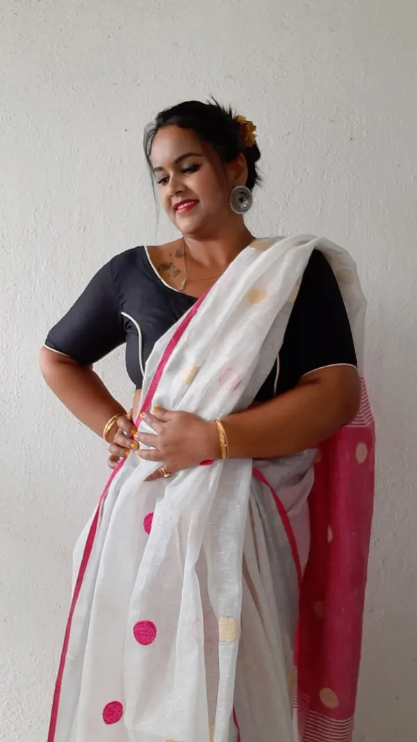 Pure_Linen_Jacquard_Handloom_White_&_Pink_Saree