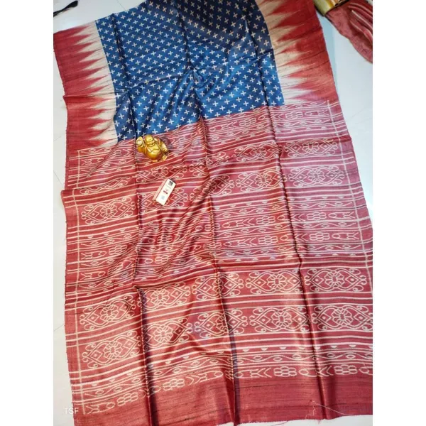 Silkmark_Tussar_Glossy_Madhubani_Blue_&_Red_Saree