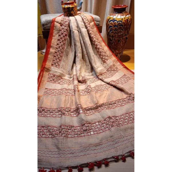 Misty_Pure_Linen_Hand_Cutwork_Design_Red_Saree