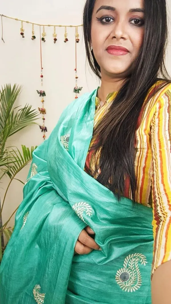 Silkmark_Pure_Tussar_Beaming_Embroidered_Saree_Green