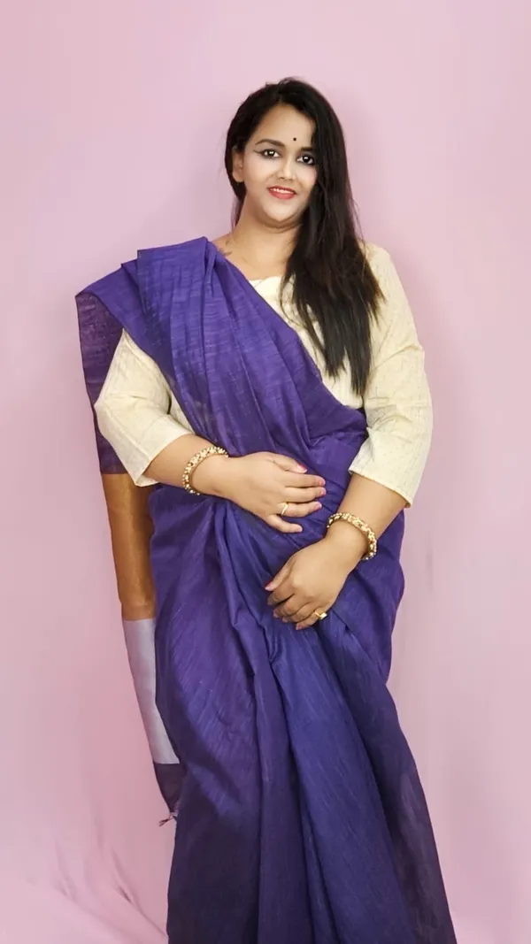 Dazzling_Silk_Linen_Handdyed_Blue_Contrast_Pallu_Saree
