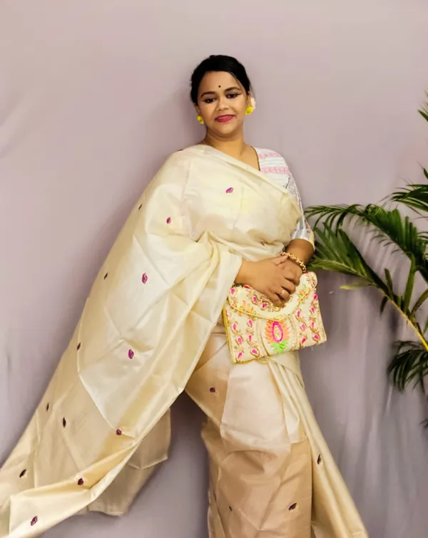 Silkmark_Pure_Tussar_Bold_Embroidered_Beige_Saree