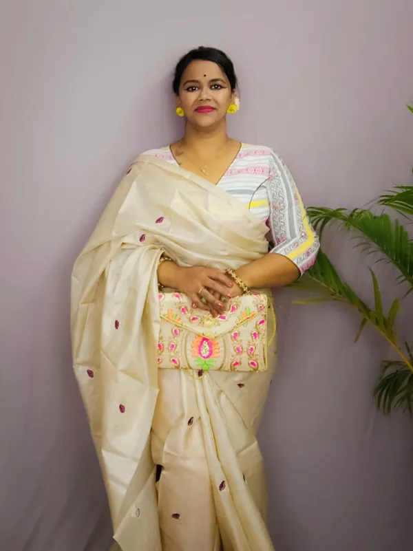 Silkmark_Pure_Tussar_Bold_Embroidered_Beige_Saree