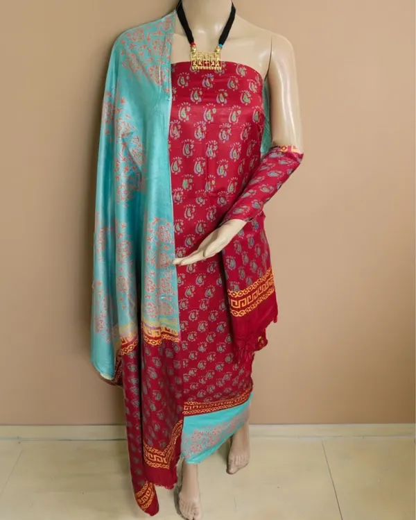 Katan_Silk_Timeless_Blockprint_Red_Suit
