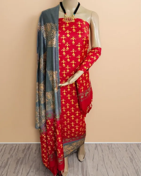 Katan_Silk_Striking_Blockprint_Red_Suit