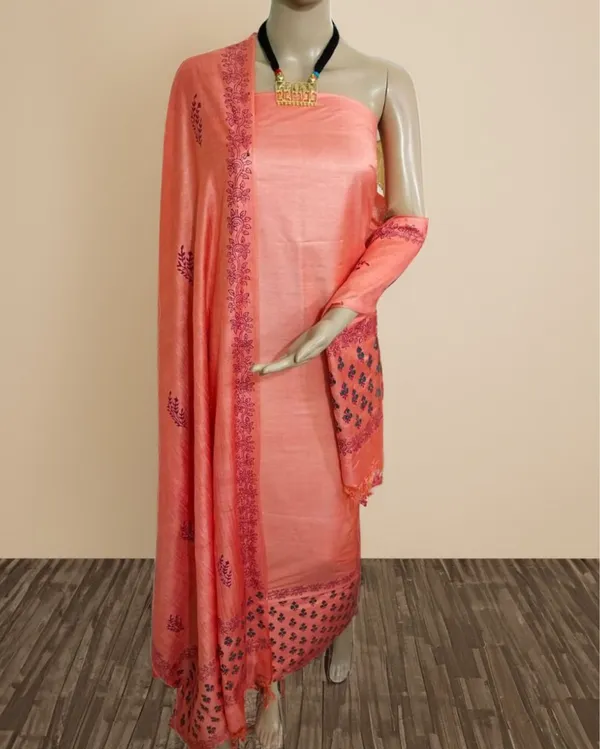 Katan_Silk_Blissful_Blockprint_Peach_Suit