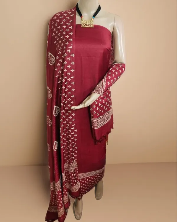Katan_Silk_Alluring_Blockprint_Red_Suit