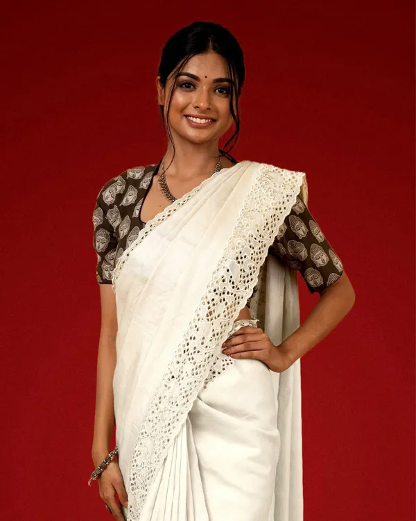 Silkmark_Certified_Melodic_Pure_Tussar_Cutwork_Beige_Saree