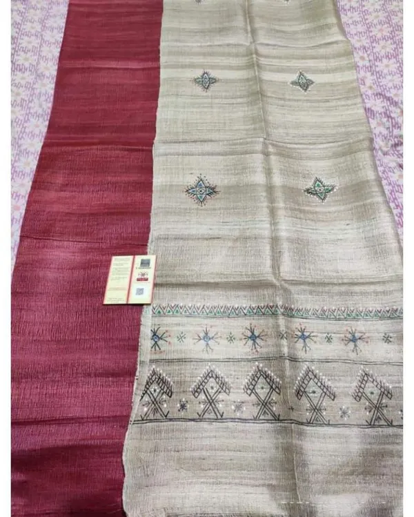 Silkmark_Tussar_Beige_Madhubani_Inspiring_Dupatta_&_Red_Top