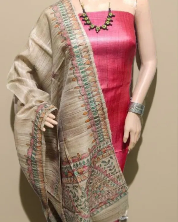 Silkmark_Tussar_Beige_Madhubani_Inspiring_Dupatta_&_Red_Top