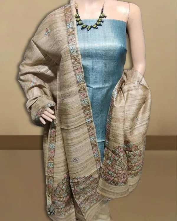 Silkmark_Tussar_Beige_Madhubani_Striking_Dupatta_&_Blue_Top