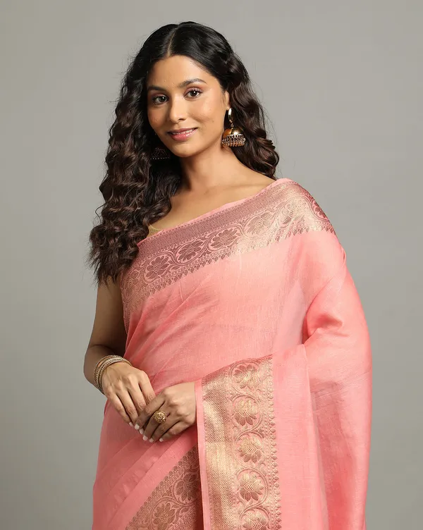 Radiating_Banarasi_Silk_Linen_Peach_Handloom_Saree