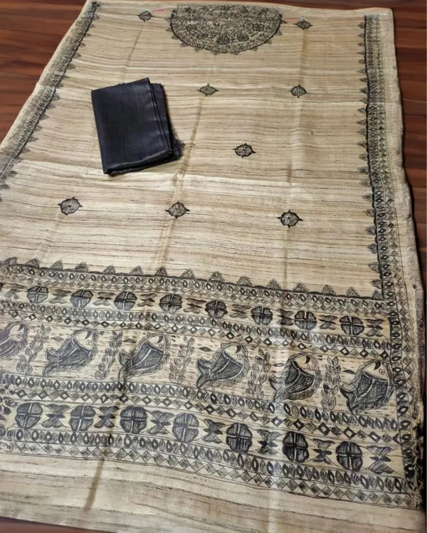 Silkmark_Tussar_Beige_Madhubani_Gorgeous_Dupatta_&_Black_Top
