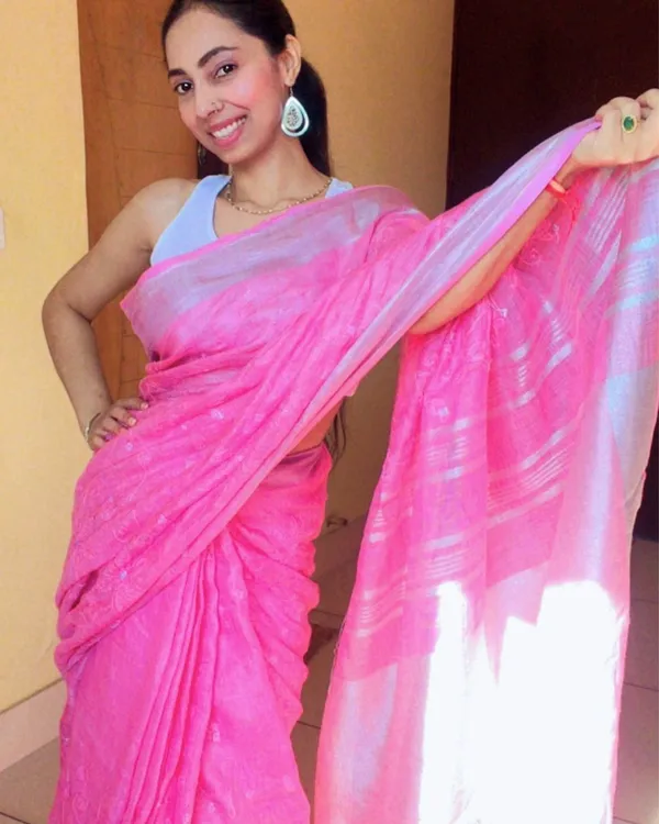 Ethereal_Pure_Linen_Embroidered_Handloom_Pink_Saree
