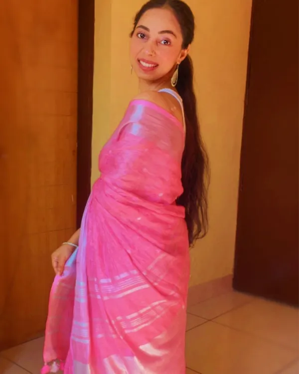 Ethereal_Pure_Linen_Embroidered_Handloom_Pink_Saree