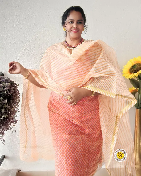 Lehariya_Kota_Doria_Orange_Suit_(Top+Dupatta+Bottom)