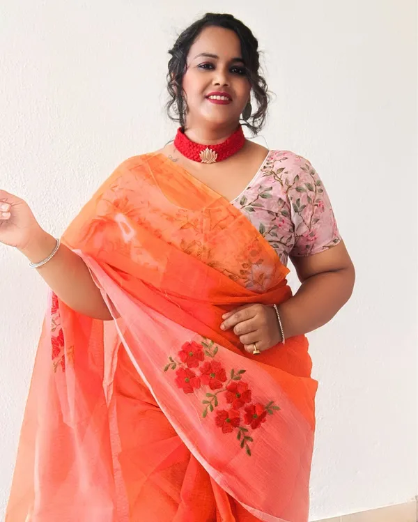 Earthy_Bandhej_Kota_Doria_Embroidery_Orange_Saree_Handdyed