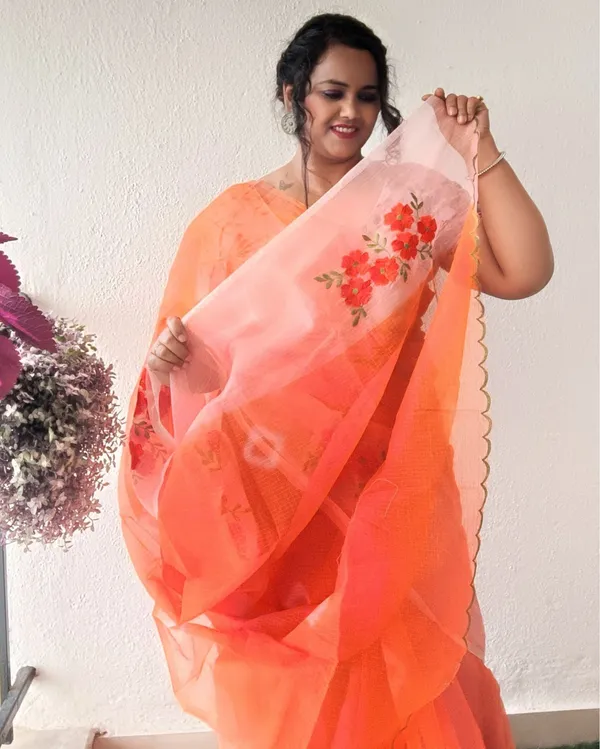 Earthy_Bandhej_Kota_Doria_Embroidery_Orange_Saree_Handdyed