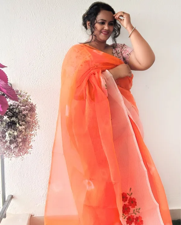 Earthy_Bandhej_Kota_Doria_Embroidery_Orange_Saree_Handdyed