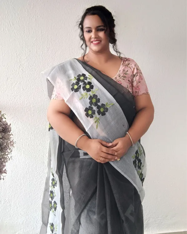 Vibrant_Bandhej_Kota_Doria_Embroidery_Black_Saree_Handdyed