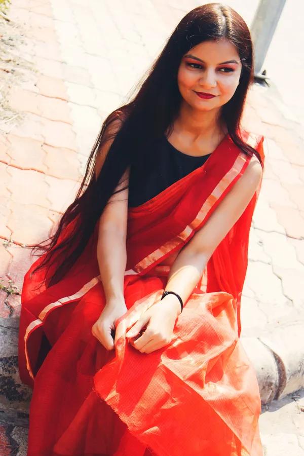 Fascinating_Pure_Silk_Kota_Doria_Handdyed_Red_Saree