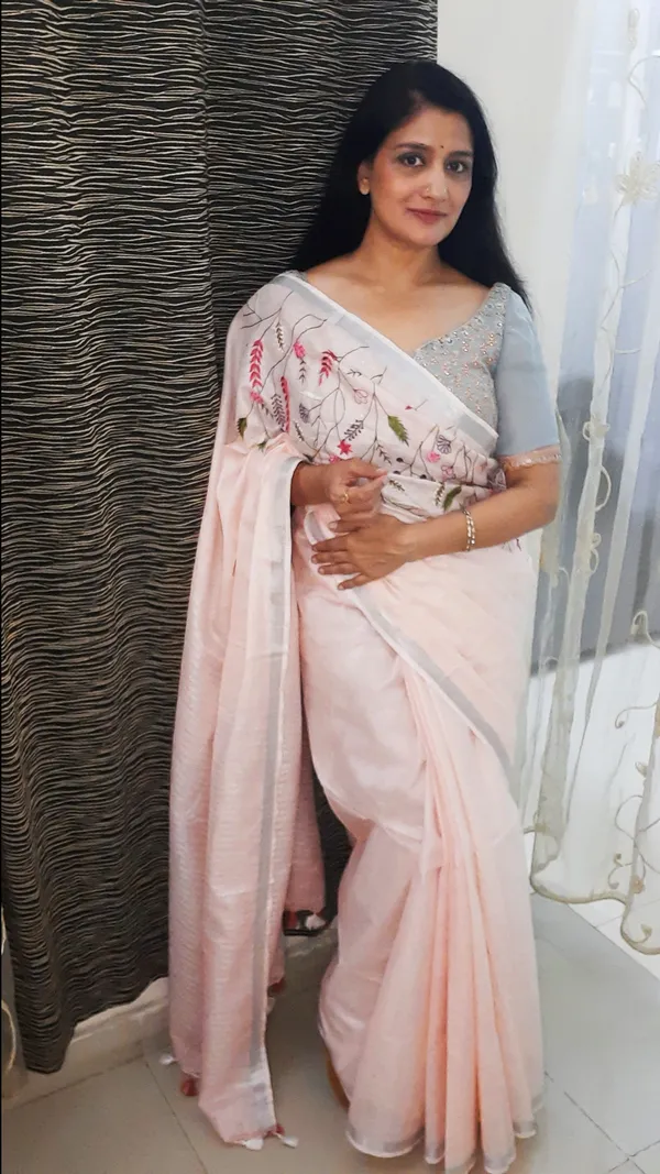 Inspiring_Pure_Linen_Saree_Hand_Embroidered_Rose_Pink