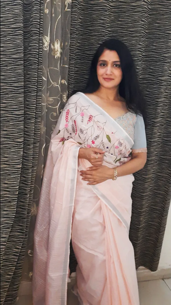 Inspiring_Pure_Linen_Saree_Hand_Embroidered_Rose_Pink