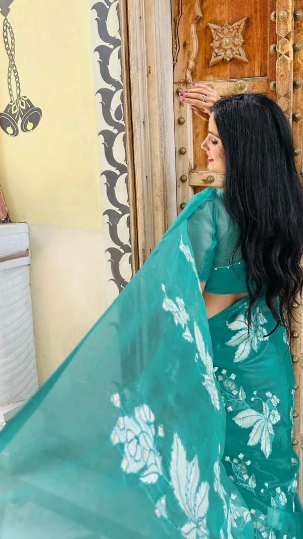 Quaint_Embroidered_Organza_Pure_Silk_Sea_Green_Saree