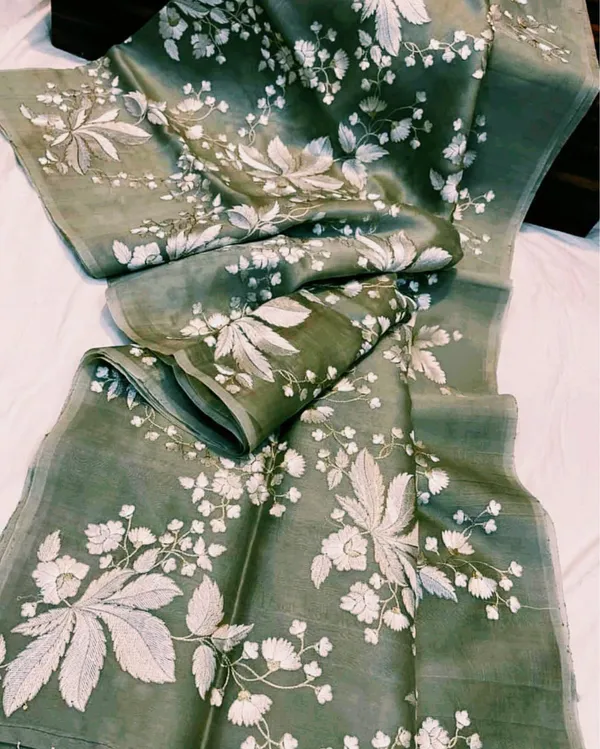 Dreamy_Embroidered_Organza_Pure_Silk_Green_Saree