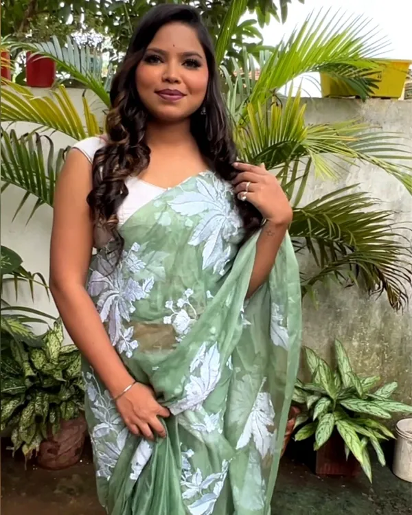 Dreamy_Embroidered_Organza_Pure_Silk_Green_Saree