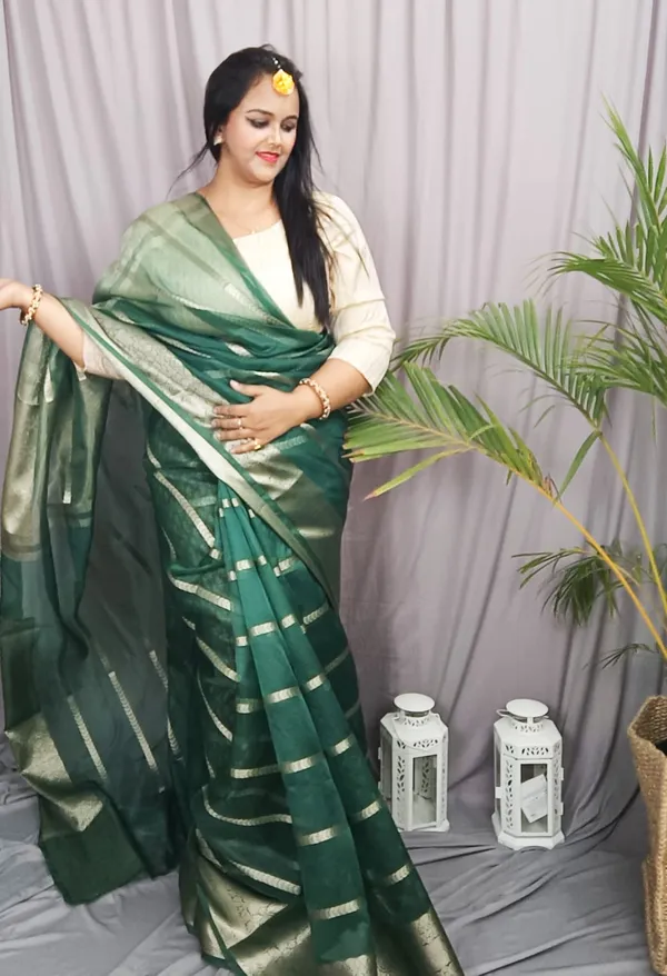Glossy_Banarasi_Pure_Organza_Silk_Green_Saree