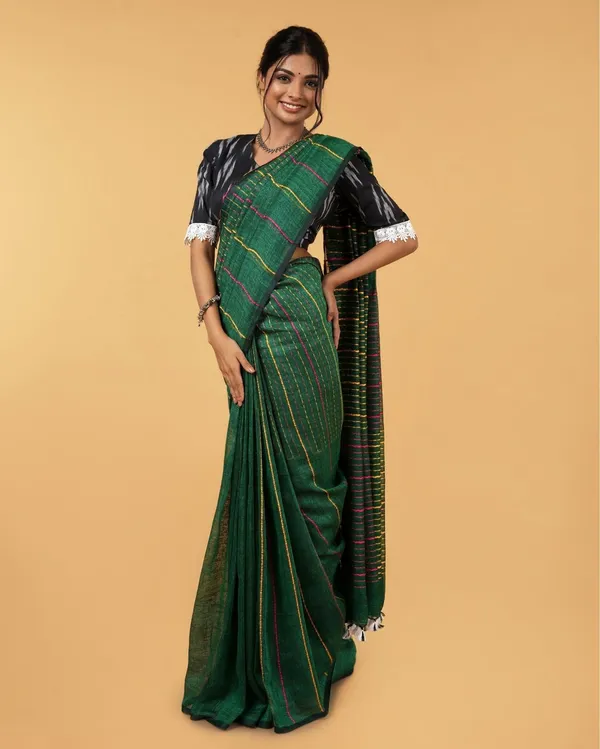 Dreamy_Pure_Linen_Kantha_Work_Saree_Spectra_Green